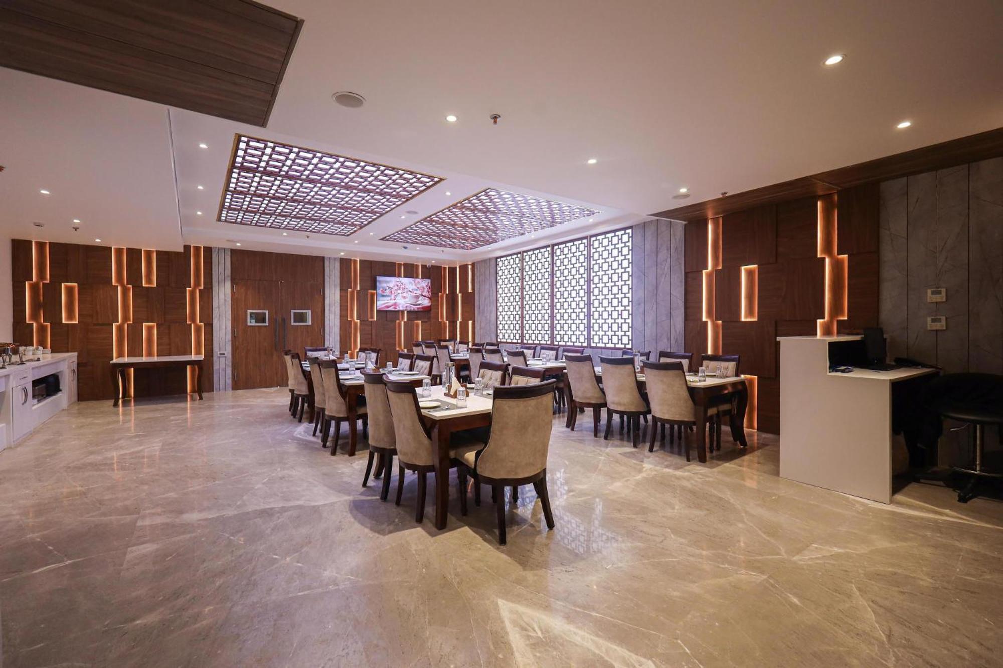 The Royal Legacy Hotel Lucknow Exterior foto