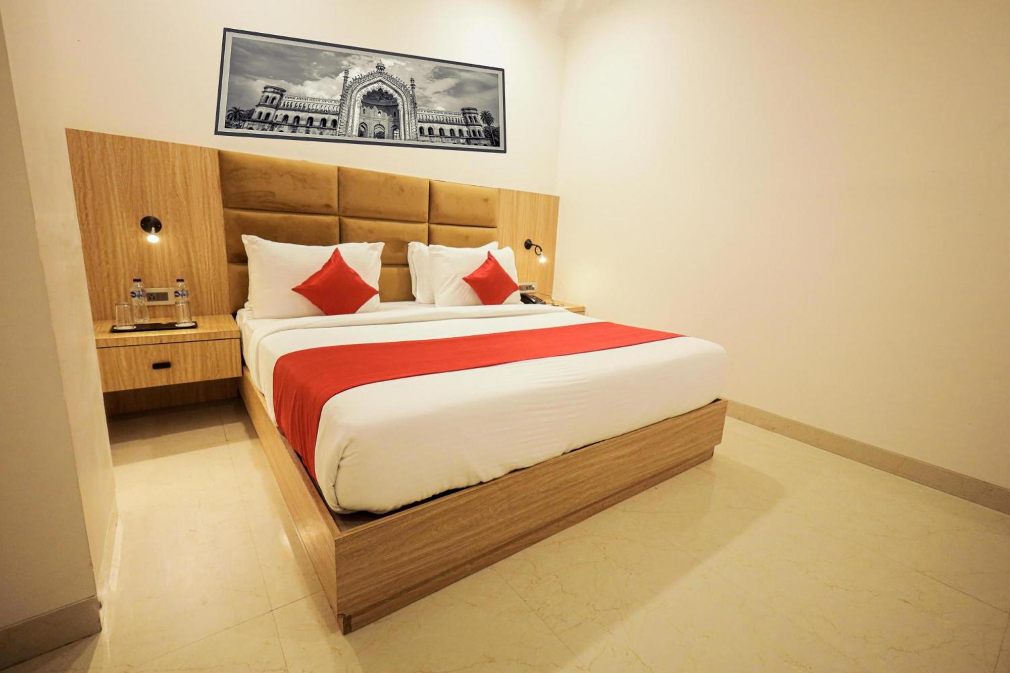 The Royal Legacy Hotel Lucknow Exterior foto
